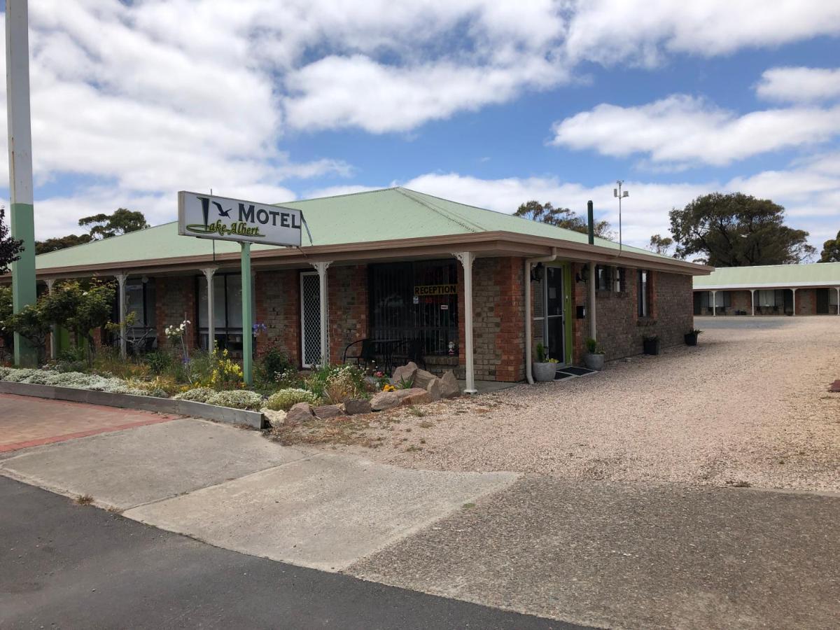 Lake Albert Motel Meningie Bagian luar foto