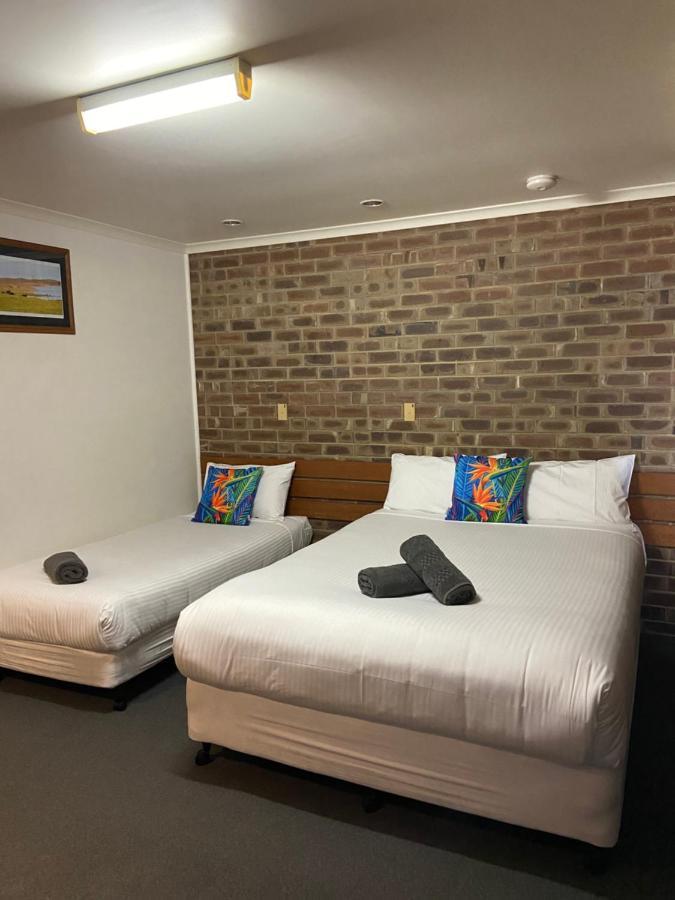 Lake Albert Motel Meningie Bagian luar foto